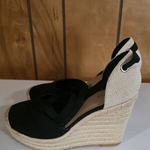 TORRID Stylish Ankle Wrap Black Wedge Espadrille Sandal Sz. 10WM